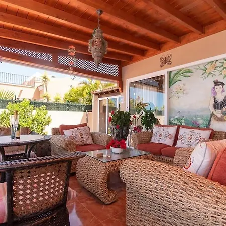 Romantica. Wonderful 4 Bedroom Villa.