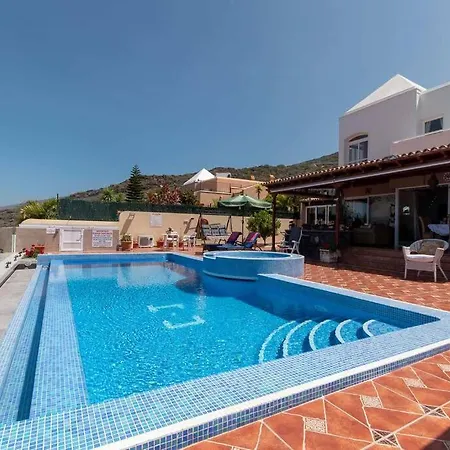 Romantica. Wonderful 4 Bedroom Villa. Costa Adeje (Tenerife)