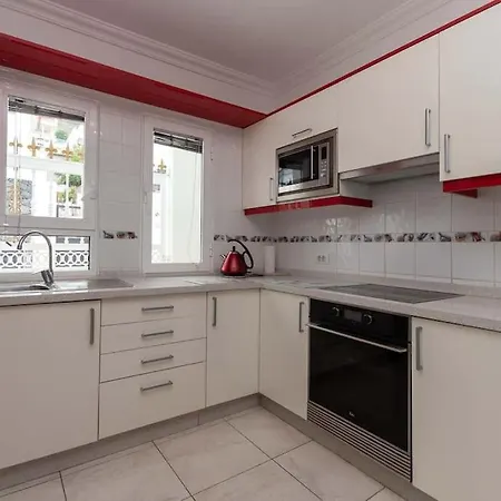 4 Bedroom Villa *