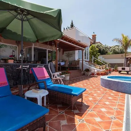 Romantica. Wonderful 4 Bedroom Villa. Villa Costa Adeje (Tenerife)